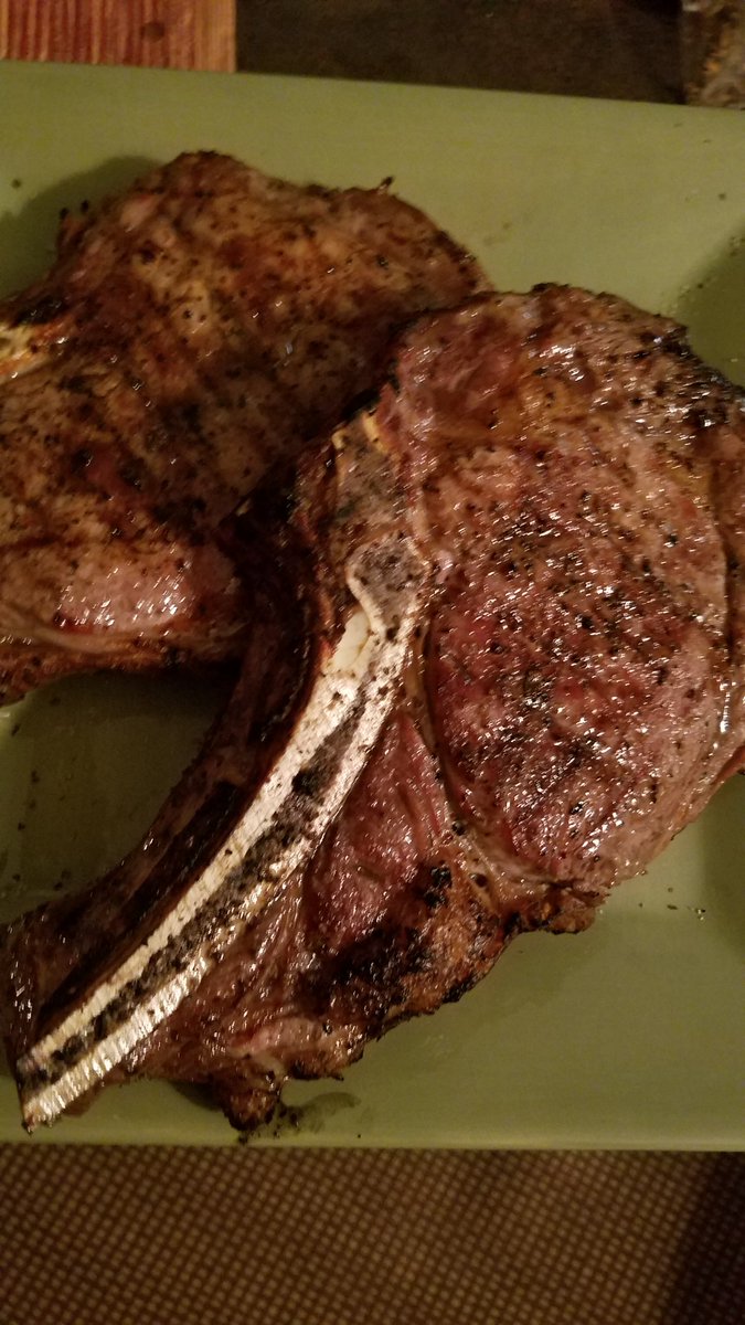 ChadDvc4828's tweet photo. Dirry dirty STEAK BOY...
😂😂😂😂😂😂😂😂😂
#realgrillin https://t.co/ElYwPPRKsZ