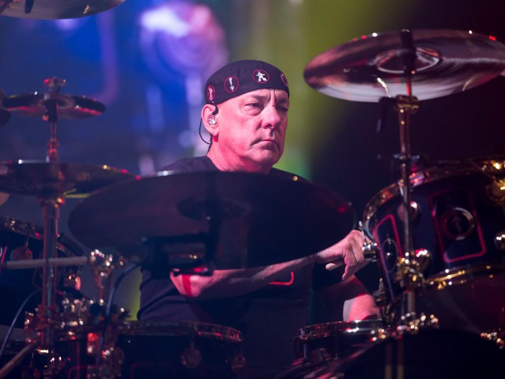 Matt Gurney: Neil Peart slipped out of his concerts quietly. He left this life the same way nationalpost.com/opinion/matt-g…
