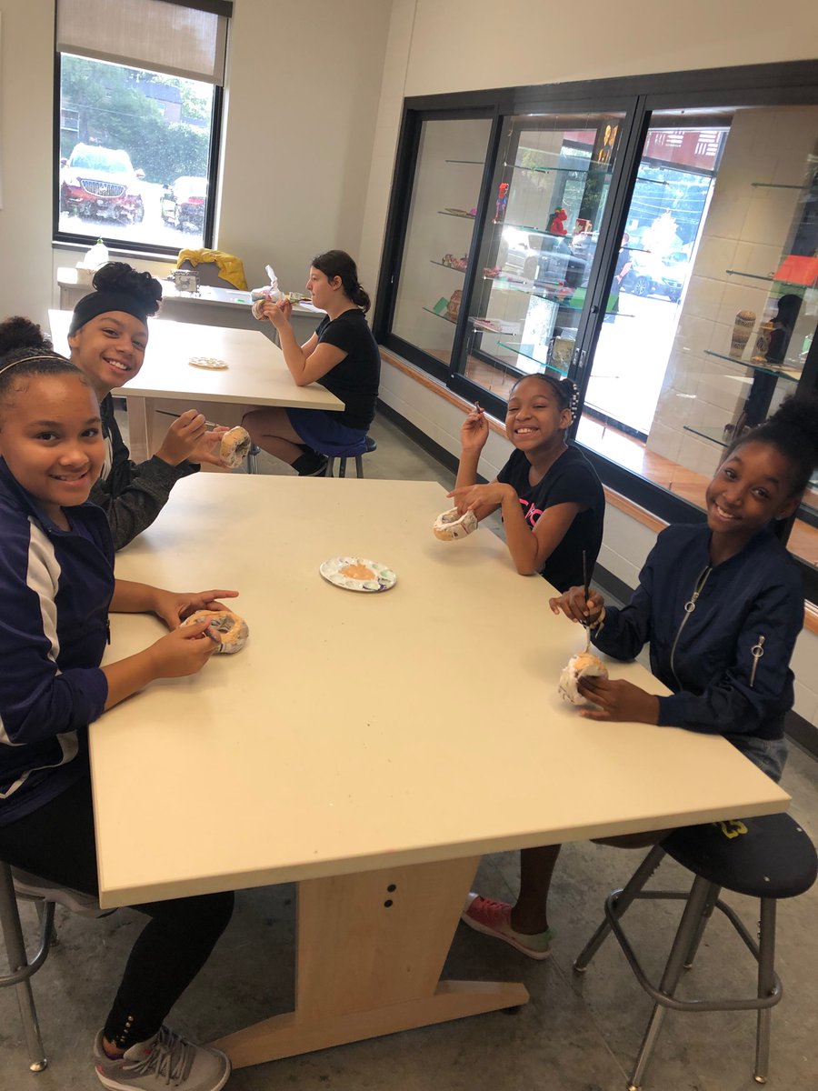 Msgibbs8's tweet image. Donut you love our 5th grade artists? #kckpsontrack for a sweet future! #WelbornElementary