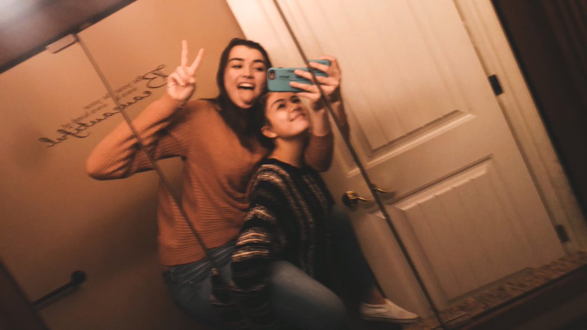 destyniwinn's tweet photo. Sista from anotha mista ❤️🥵 https://t.co/jgqOTTogut