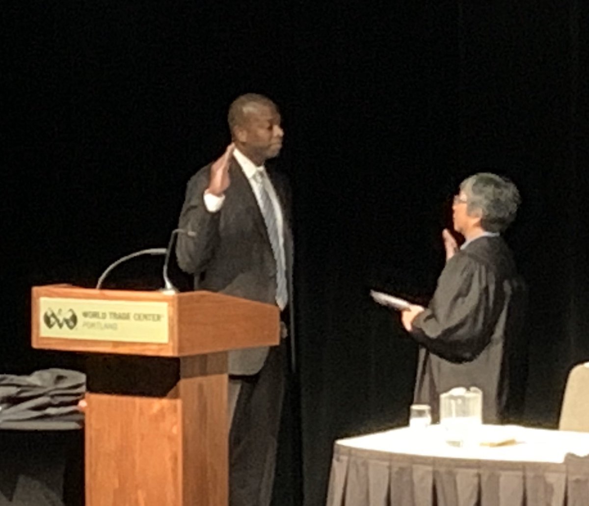OregonWomenLawy's tweet photo. Congratulations Judge Alexander, #Multnomah County’s newest judge. https://t.co/4AvIkjun4V