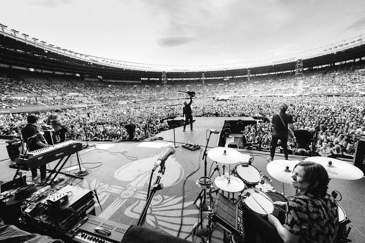 Switchfoot tweet media