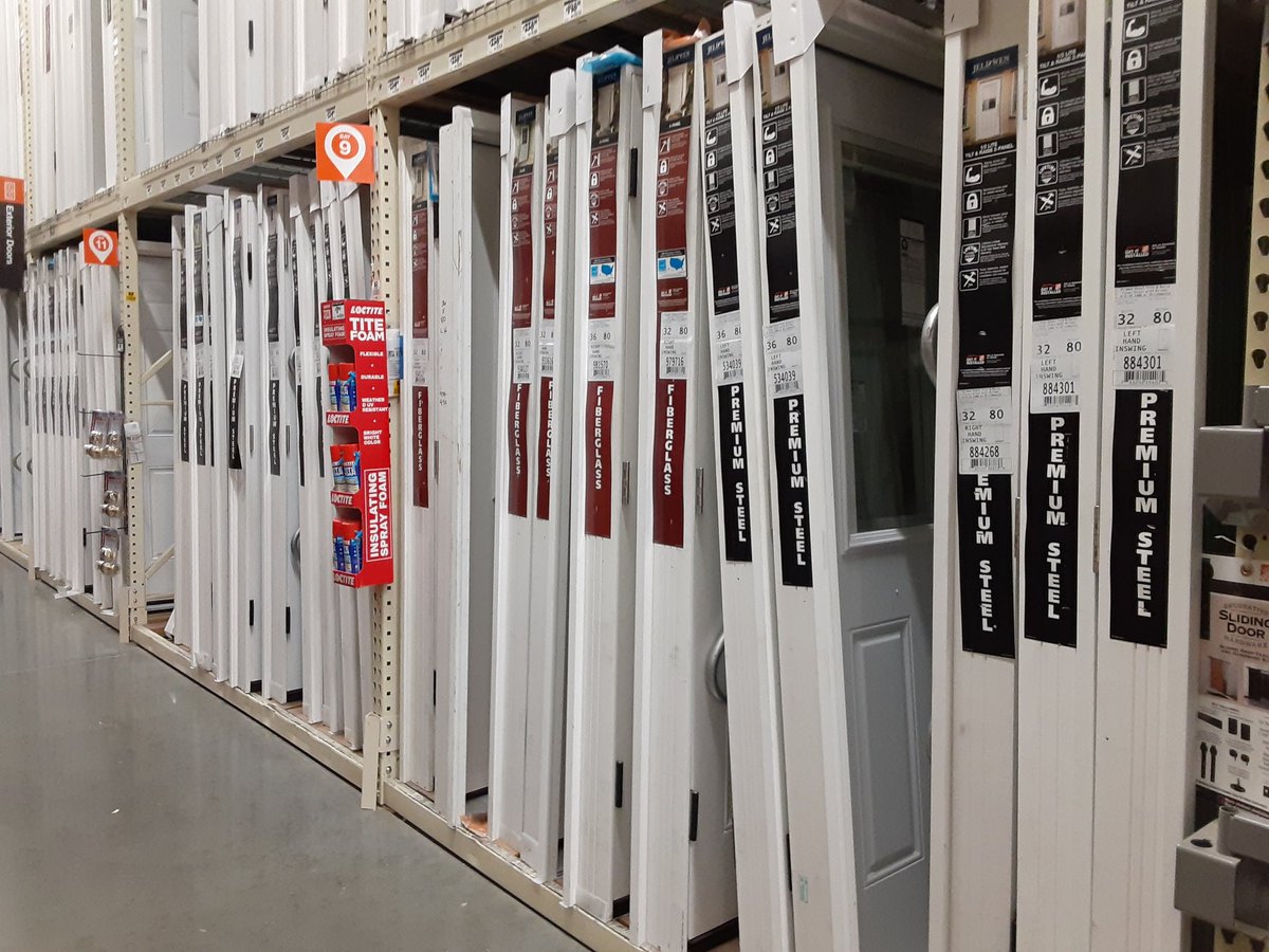 Jennife82621827's tweet photo. Left D30 looking stocked! Hard work...Happy customers #Store4747 https://t.co/dg797Zxpj4
