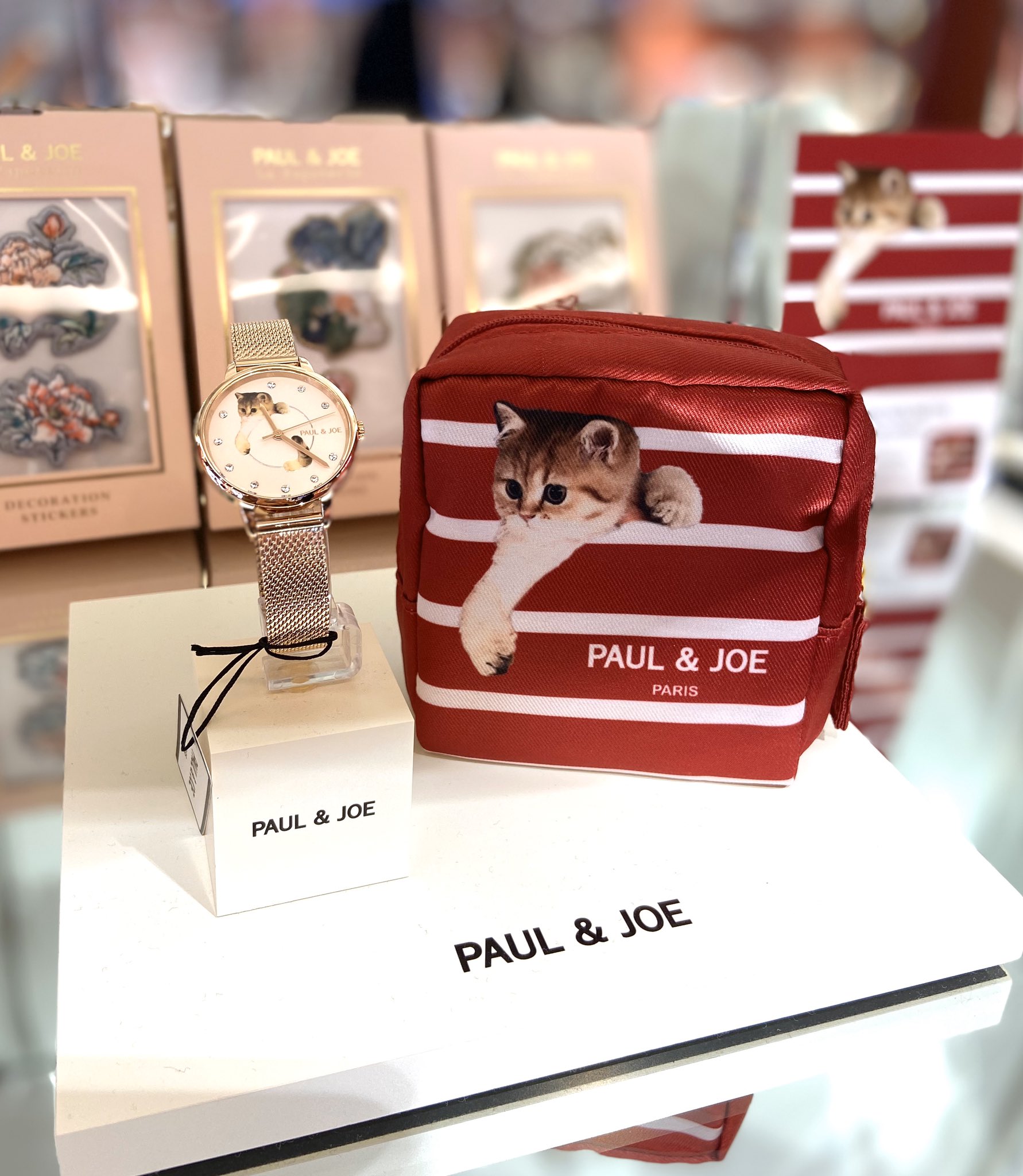 Paul Joe Beaute Jp A Twitter キャットストリートnews コスメでも人気の 猫 のヌネット 柄の新作 腕時計 が入荷しました 今ならお買い上げの方に時計用ポーチをプレゼント 新しい年の自分へのご褒美にいかがですか 無くなり次第終了となります