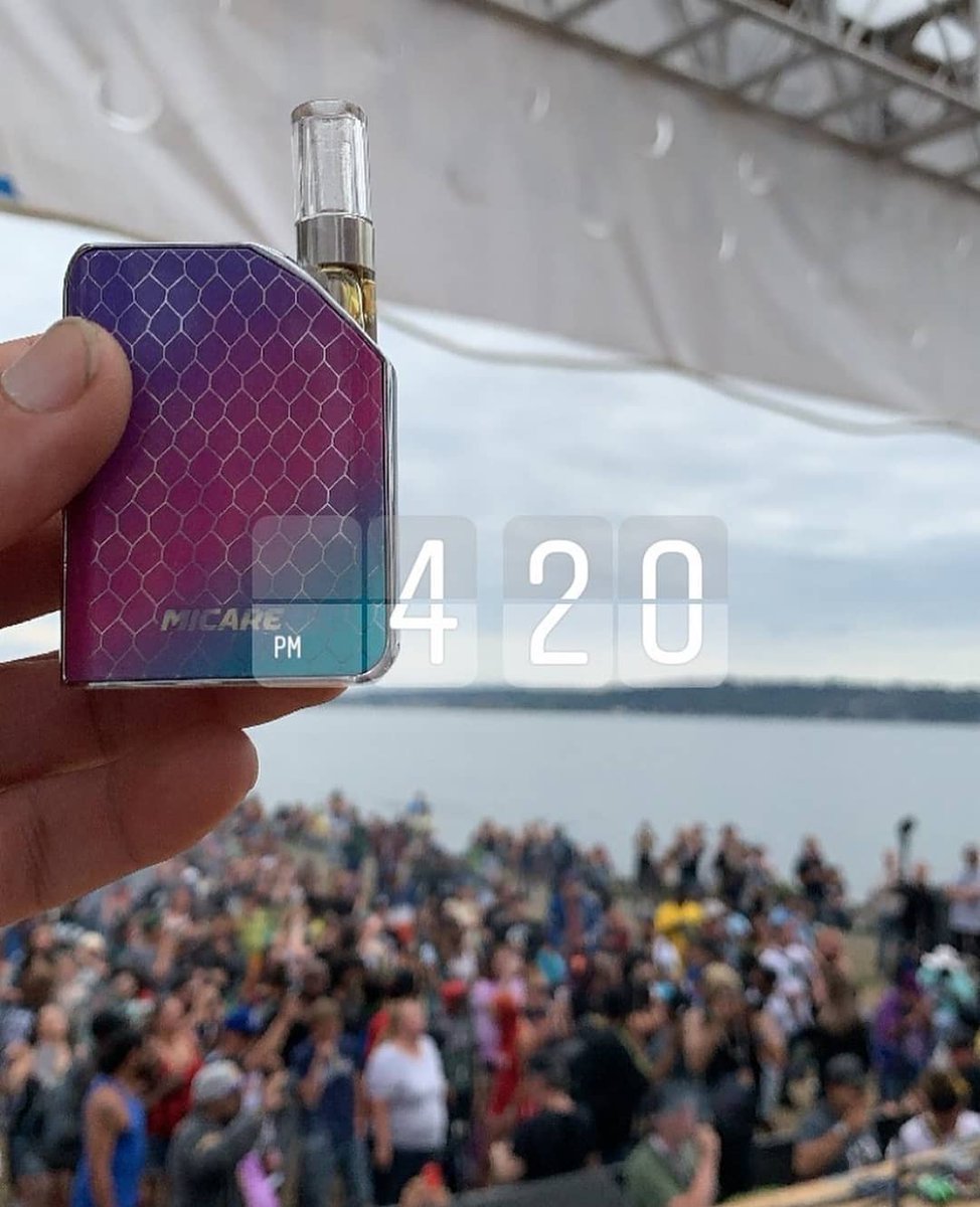 Luxvapesmoke's tweet image. It's Friday you know the vibes 🍯💨 Shop for the Full Color Cobra MiCare by @exxusvape here ⬇️
luxvapes.com/collections/po…
 #exxus #sesh #concentrates #cloudchasing #vapeshop #THC #cannabiscommunity #CBD #vapefam #vape #vaping #exxusmicare #smokesesh #cannabis #high #staylifted #dank