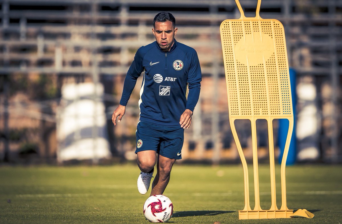 FansEscoboza's tweet photo. Las primeras imágenes de @alonsoescoboza entrenando con el @ClubAmerica 🤩🙌🏻👌🏻🦅 #TeamEscoboza https://t.co/RTcpfIUJMI