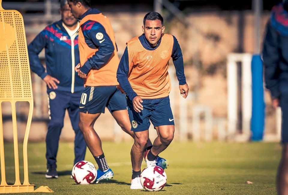 FansEscoboza's tweet photo. Las primeras imágenes de @alonsoescoboza entrenando con el @ClubAmerica 🤩🙌🏻👌🏻🦅 #TeamEscoboza https://t.co/RTcpfIUJMI
