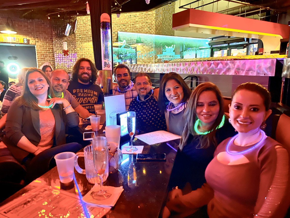 sarahmocres's tweet photo. #Bobbymckeys #ThisIsHowYouHarbor HAPPY BIRTHDAY SERGIO!! We alll love u and weβll make sure u have fun tonight!! @anitaarana628 https://t.co/YHuLPpRa9f
