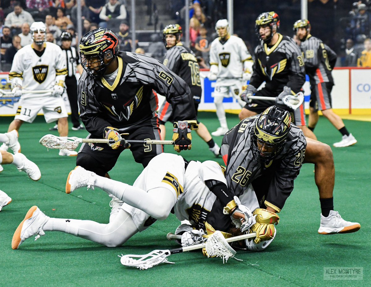 NLL's tweet photo. Take. A. Seat. 

📷@alexemcintyre https://t.co/d1OQGCX5e8