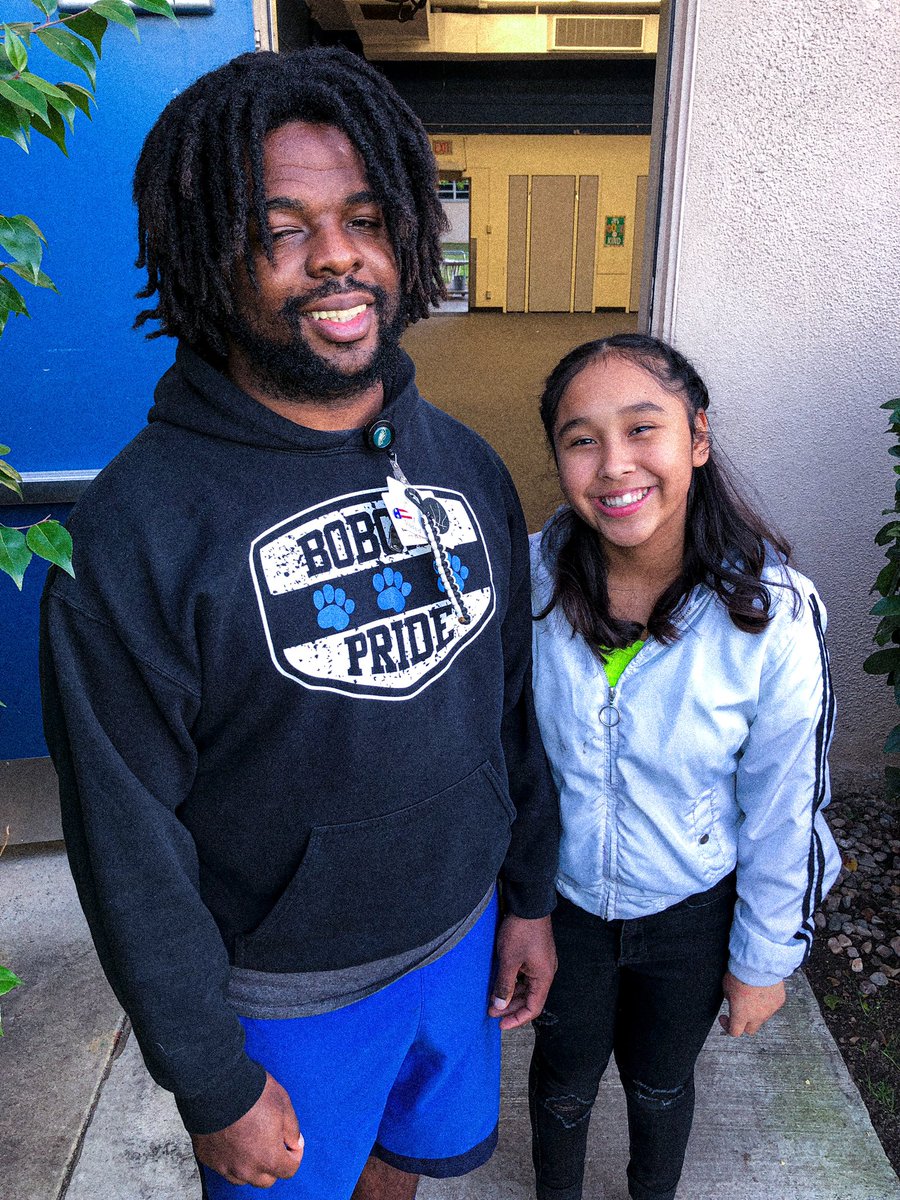 Bancroft_ESS's tweet image. HAPPY FRIDAY 😊 Assistant Lead Mr. Brown and NEW Site Lead Mr. Antonio showing that BOBCAT pride! 😤🥶 #ESSROCKS #AttendConnectBelongLMSV #WeAreBANCROFT #BANCROFTESS