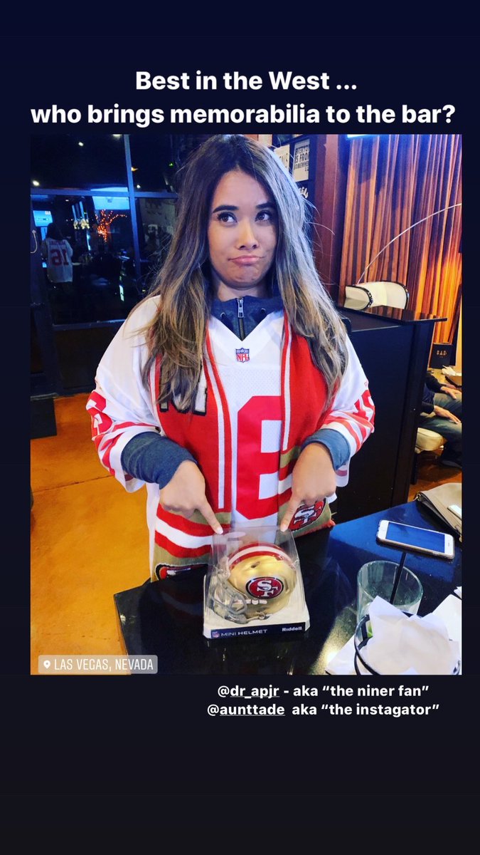 ali_ceecee's tweet photo. 🖕🏽Best  in the West... by the way who brings memorabilia to the bar?!? 🤦🏽‍♀️ .
.
.
#lostabet #goseaahwks #westillmadetheplayoffs @Seahawks @49ers #bestinthewest https://t.co/EEksnanEYa