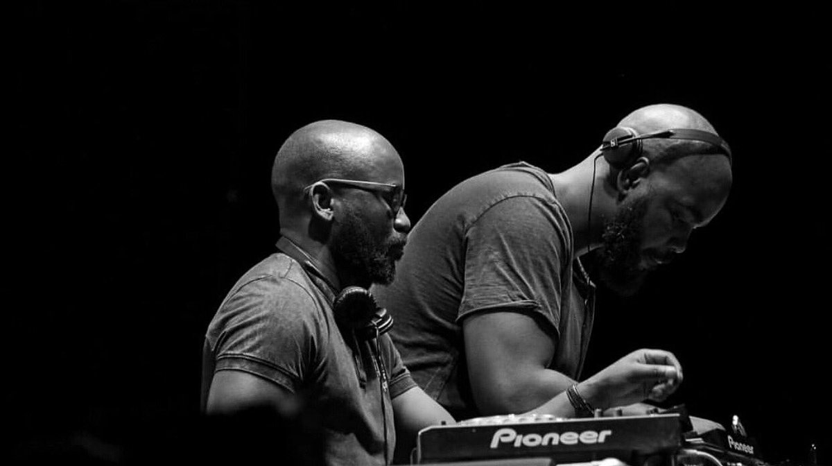 LemonnHerb's tweet photo. Gearing up for the last few gigs this decade!
 What an incredible year! And it wouldn’t be possible without you!
CORONA ISLAND - PLETTENBERG BAY  - TODAY
H20 -WILDWATERS BOKSBURG - TOMORROW 
we crossover in Durban at
FACT DURBAN ROCKS https://t.co/o6myaJKWCh