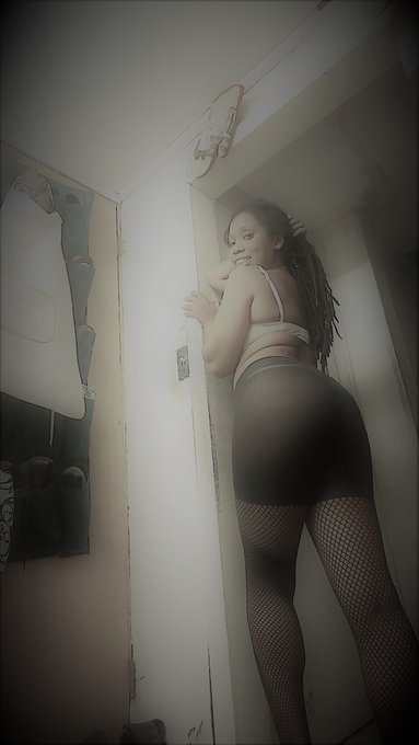FranchyLuvU - Mmmmm be back really soon until then enjoy the view mmmmm ya.😘😘😍😍 https://t.co/781XkMXzDq
