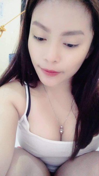 Thinking how to celebrate for my New year !🥰😊🥰 https://t.co/uoIl6lAMHG<a href="/tag/newprofilepic"class="tags"><span>#newprofilepic</span></a>