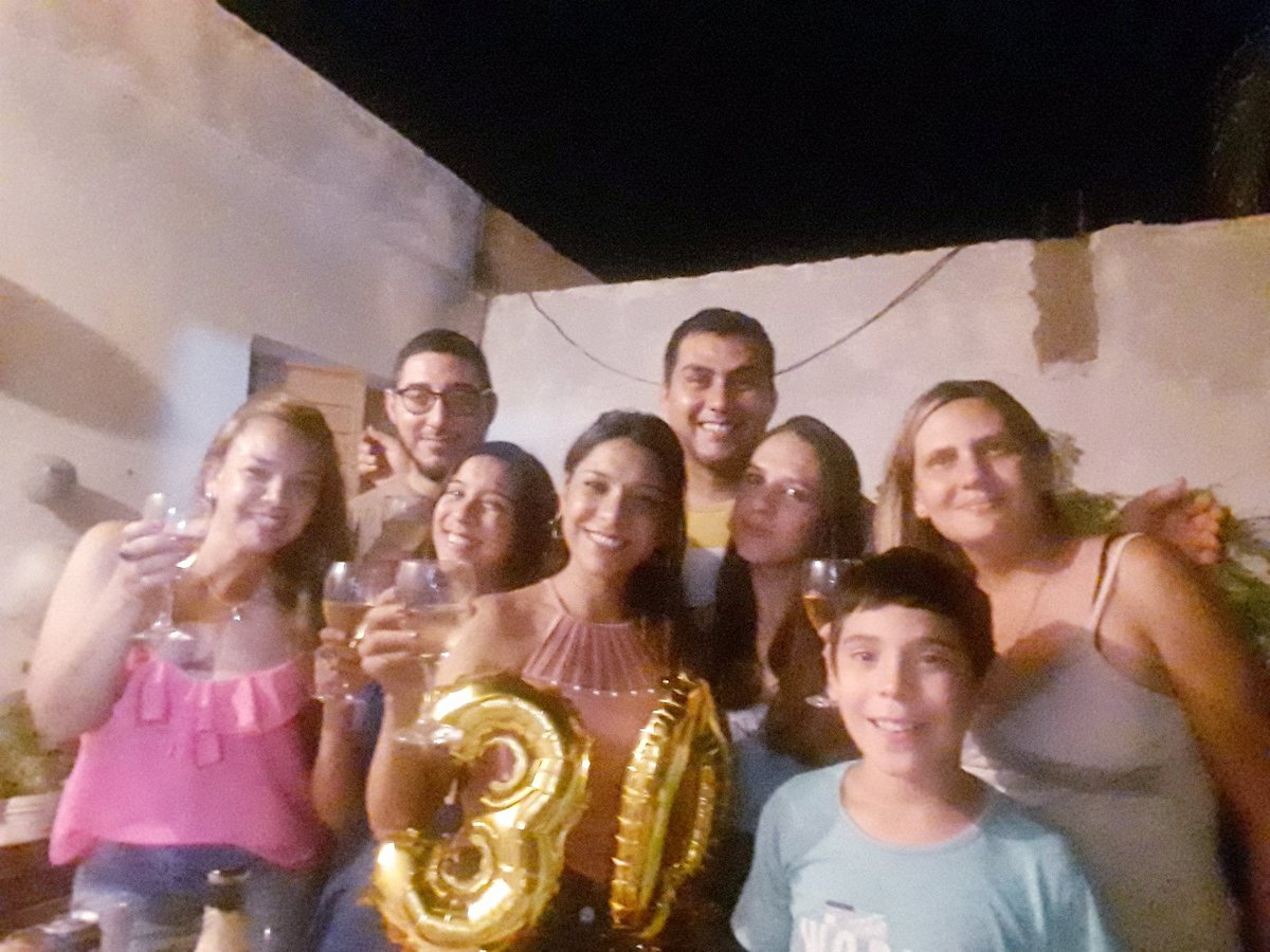 Melina2715's tweet photo. 🥳😌🤗😊✌🏾😎💗 https://t.co/l80wQvs65b