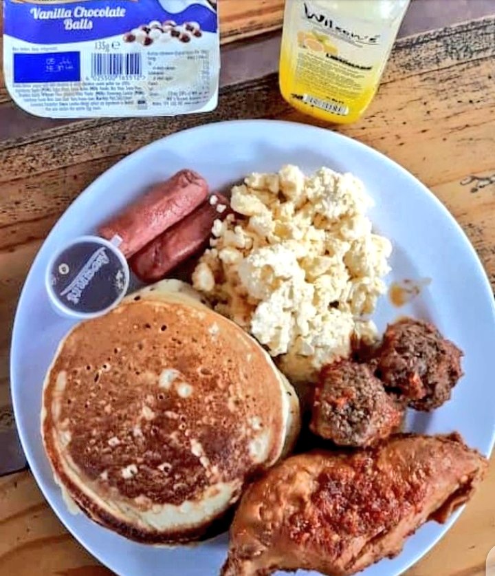 This Monday morning, someone deserves this Full Combo Meal for breakfast ☺️💚💯👀🙌🙋

#breakfast #pancakehub #fullcombomeal #pancakesforbreakfast #specials #welldeserved #mondaymorning #mondaymotivation