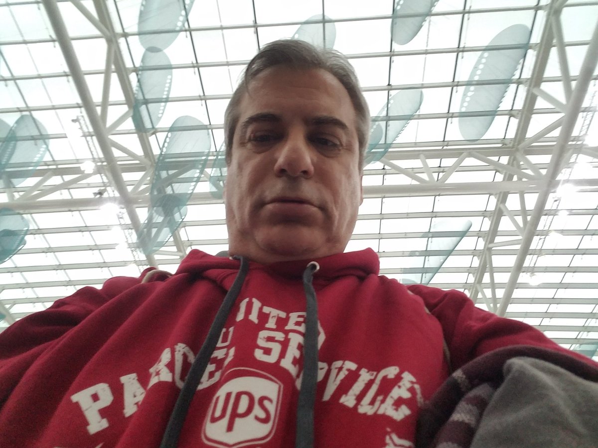 LVHelpGro's tweet photo. I am "Driven" to do much more for ALS Research, esp via the #ShapirosDeli ##PassosDrugs historical connection, along with Driven NeuroRecovery Center Las Vegas Center of Sam Schmidt, and the UPS Ferrari Formula Racing longtime partnership @ShapirosDeli
Kind of a #RaceToTheCure https://t.co/mocV3R5amd