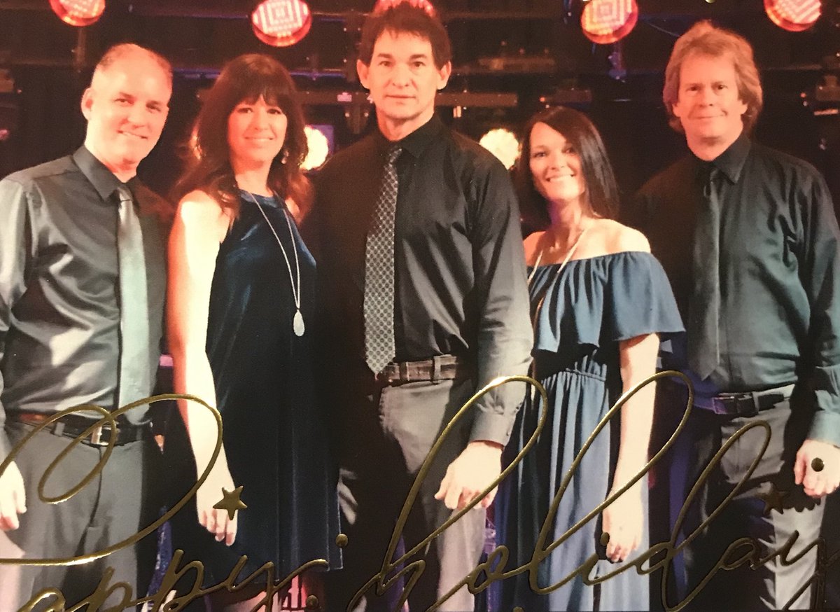 Ricky_Slezak's tweet photo. Happy Holidays from @southerncharmband https://t.co/ZJqkCroaCp