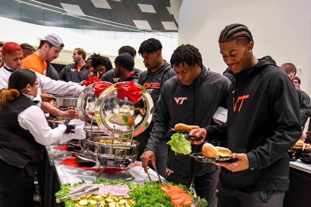 HokiesFB's tweet photo. Food, Fun &amp; Bling 💍 

A look at tonight’s visit to @NASCARHall 

👉🏽 https://t.co/9YKZspu0Rw 

#Hokies 🦃 | #27Straight 🎳 https://t.co/xyTLtgj5wb