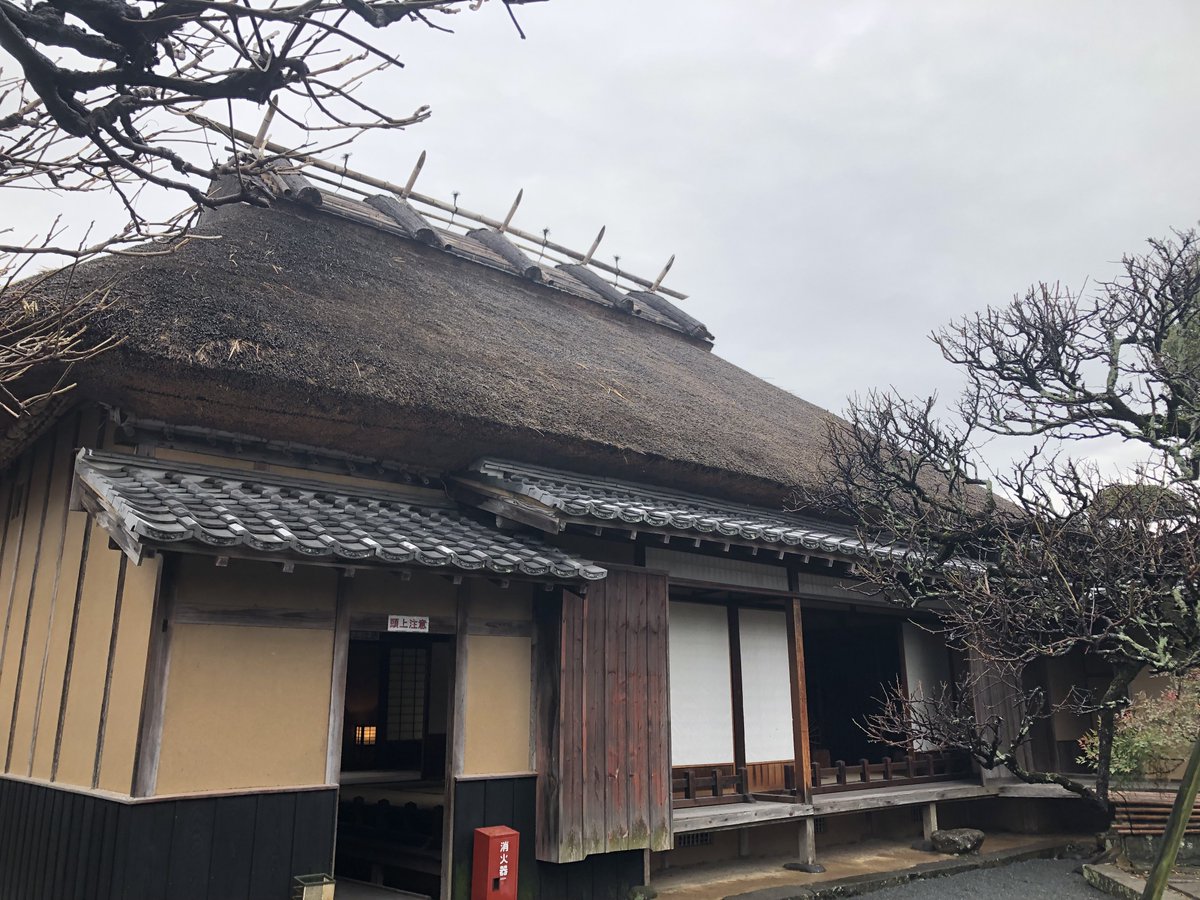 福澤諭吉旧居 福澤記念館 A Twitter 福澤諭吉旧居 記念館は開いてるよ 本日 12月30日 は年内最後の開館日となります 福澤諭吉 福沢諭吉 福澤諭吉旧居 福沢諭吉旧居 開館中 中津市 一万円札
