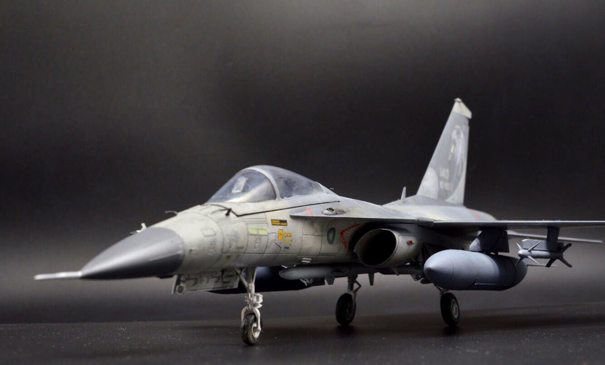 AFVクラブ 1/48 中華民国空軍 F-CK-1C 経国 完成しました 双発の