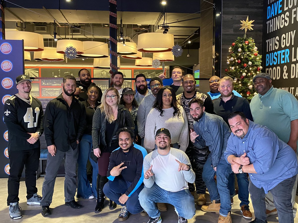 There is nothing better then one team! Amazing individuals brought together for a purpose as a group! Being a part of MARVELUS is a lifetime connection no matter where we go! Bring on 2020! We are ready!!  (This wasn’t the blurry one 😂😂)