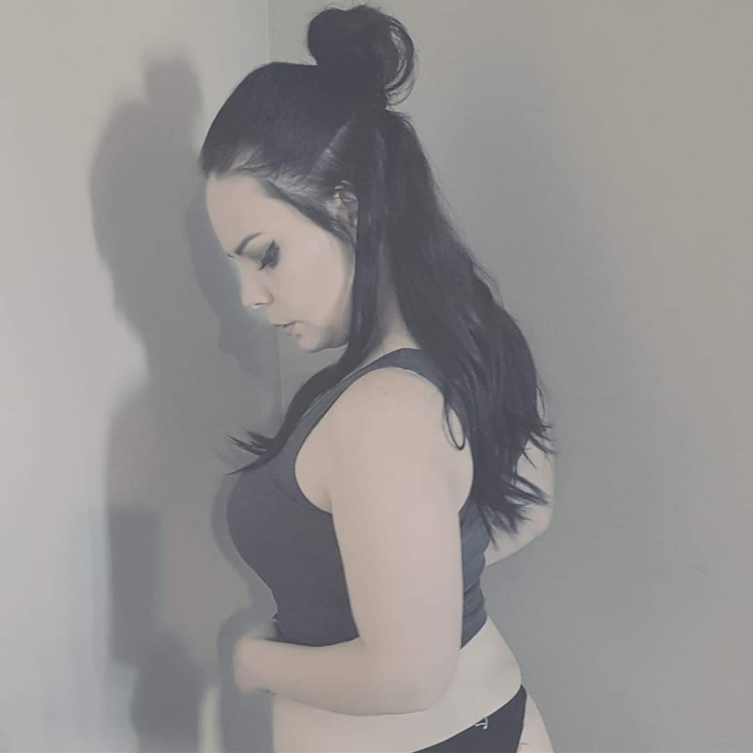 BBMuser2's tweet photo. #kitchenermilf https://t.co/2heNo4u8me