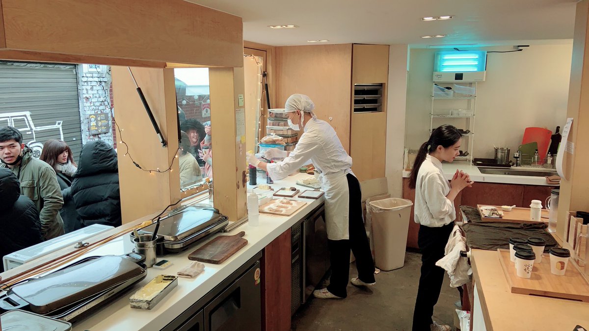 ftswoodz's tweet photo. ชอบขนมปังร้านนี้มากกก ใครมีโอกาสแวะมาน้า เหมาะเป็นมื้อเช้าหรือมื้อสายโพดๆ อยากซื้อแฟรนไชส์ไปเปิดสาขาที่ไทยเลย #รีวิวเกาหลี #밀토스 #miltoast https://t.co/VaQVQdgzY7