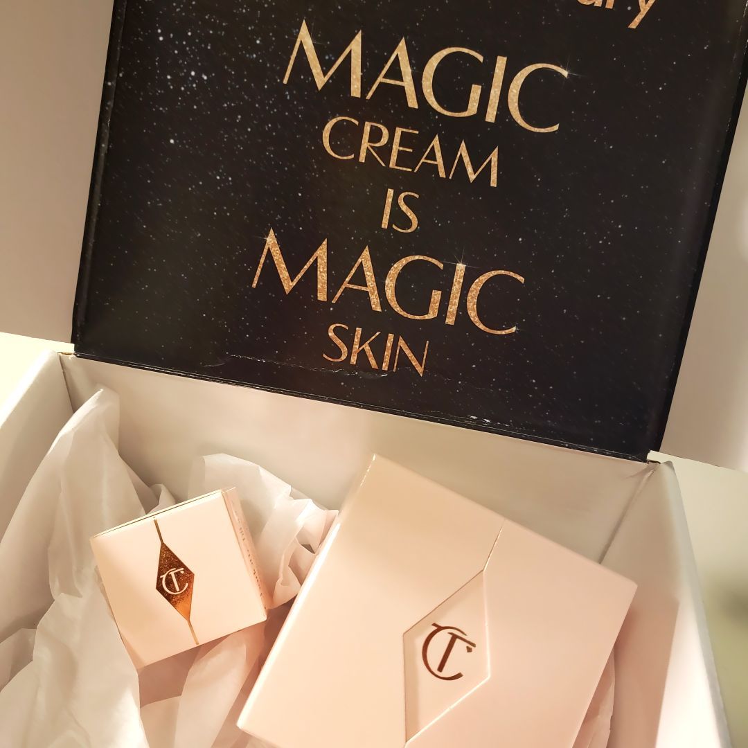 Beyond excited to experience the magic! Thank you for the samples! #charlottetilbury #influenster #voxbox influenster.com/deeplink/photo…