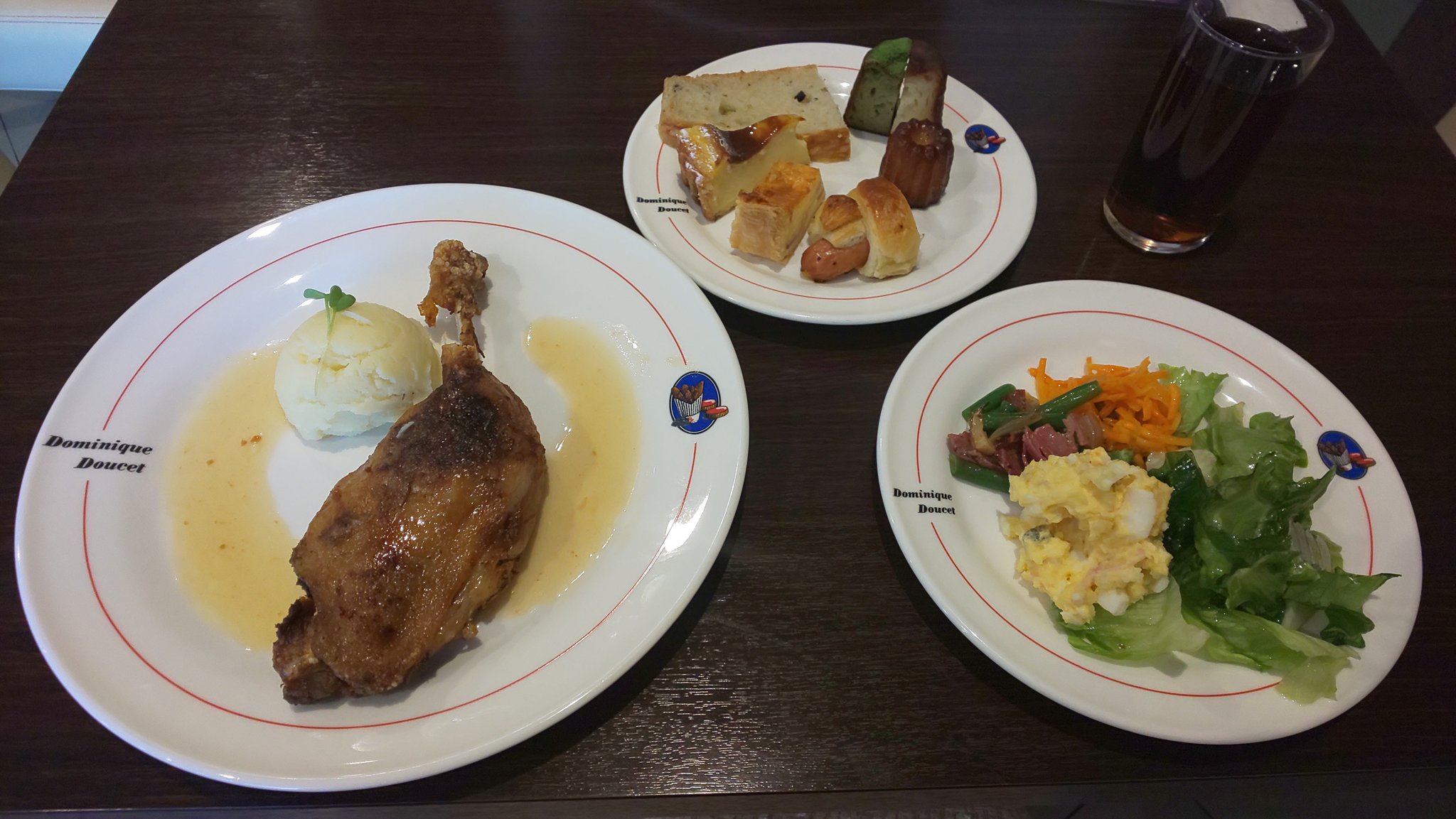 うにょぽいぬ お昼ごはん食べよう ランチバイキングです ドミニクドゥーセの店鈴鹿本店 ドミニクドゥーセ