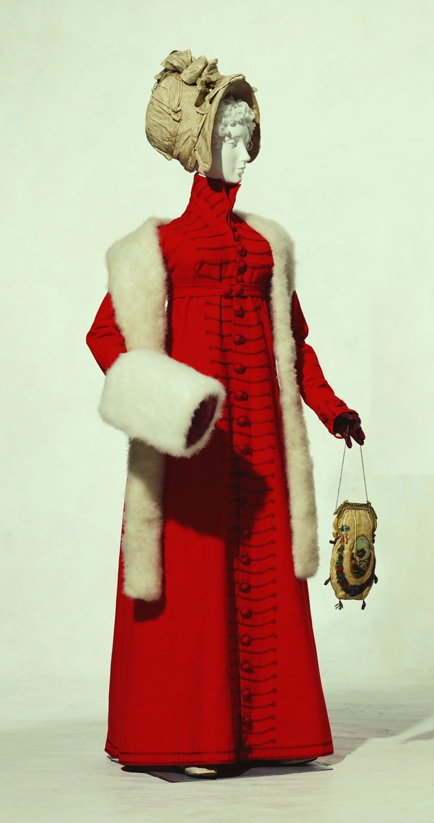 ICOMCostume's tweet photo. On the sixth day of Christmas, how to stay stylishly warm in the snow with this burst of military scarlet in a redingote or pelisse, c.1810 from the Kyoto Costume Institute #dozendaysofdress #festivefashion #redrobes https://t.co/rKEeH3m1r1