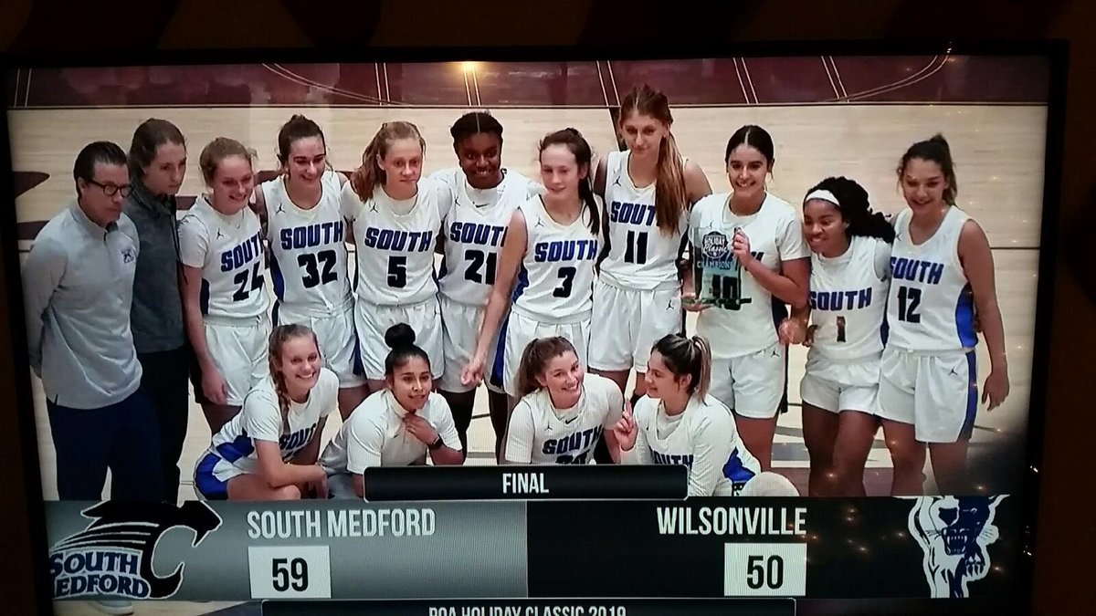Congrats to South Medford for winning the Pacific Office Automation #HolidayClassic in Portland, Oregon. #ORPreps They defeated Wilsonville 59-50...