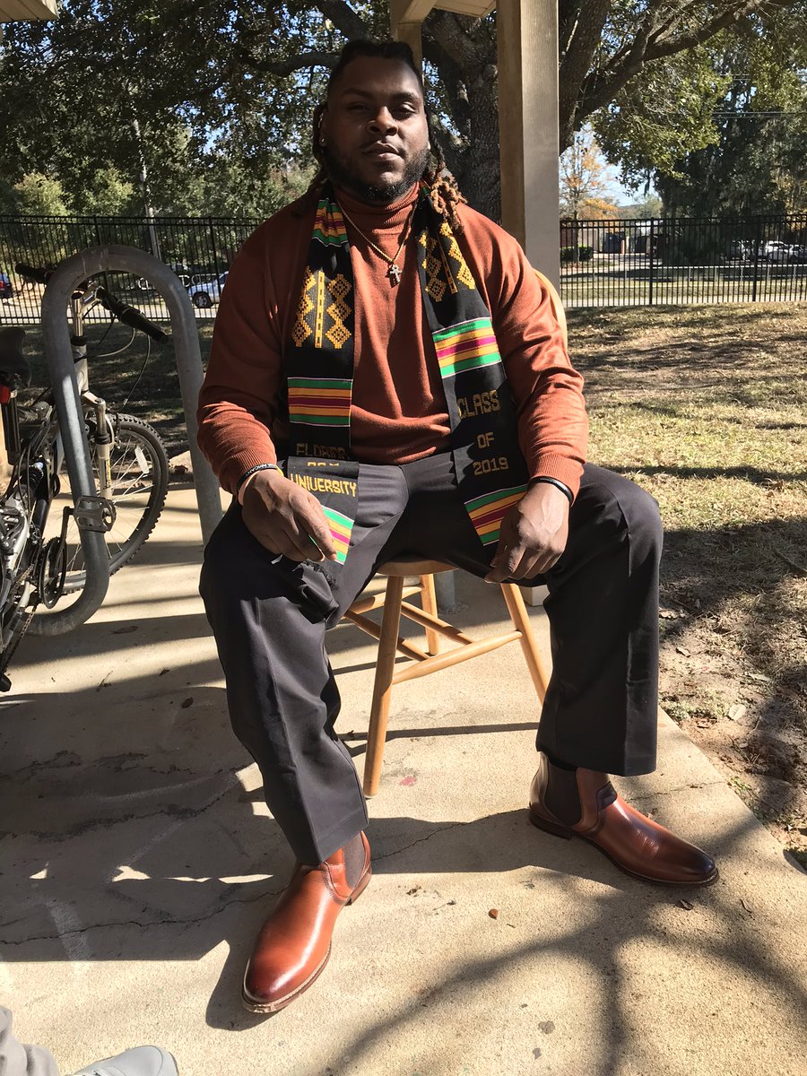 _Coouse's tweet image. O ain’t never dropped these here. 🐍👨🏾‍🎓#FAMUGrad