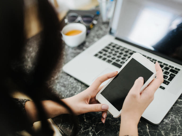 TechRepublic's tweet photo. How to set up a Microsoft Remote Desktop connection on an iOS or Android device https://t.co/Ei8Ukkv7rm https://t.co/QJTG3igLKW