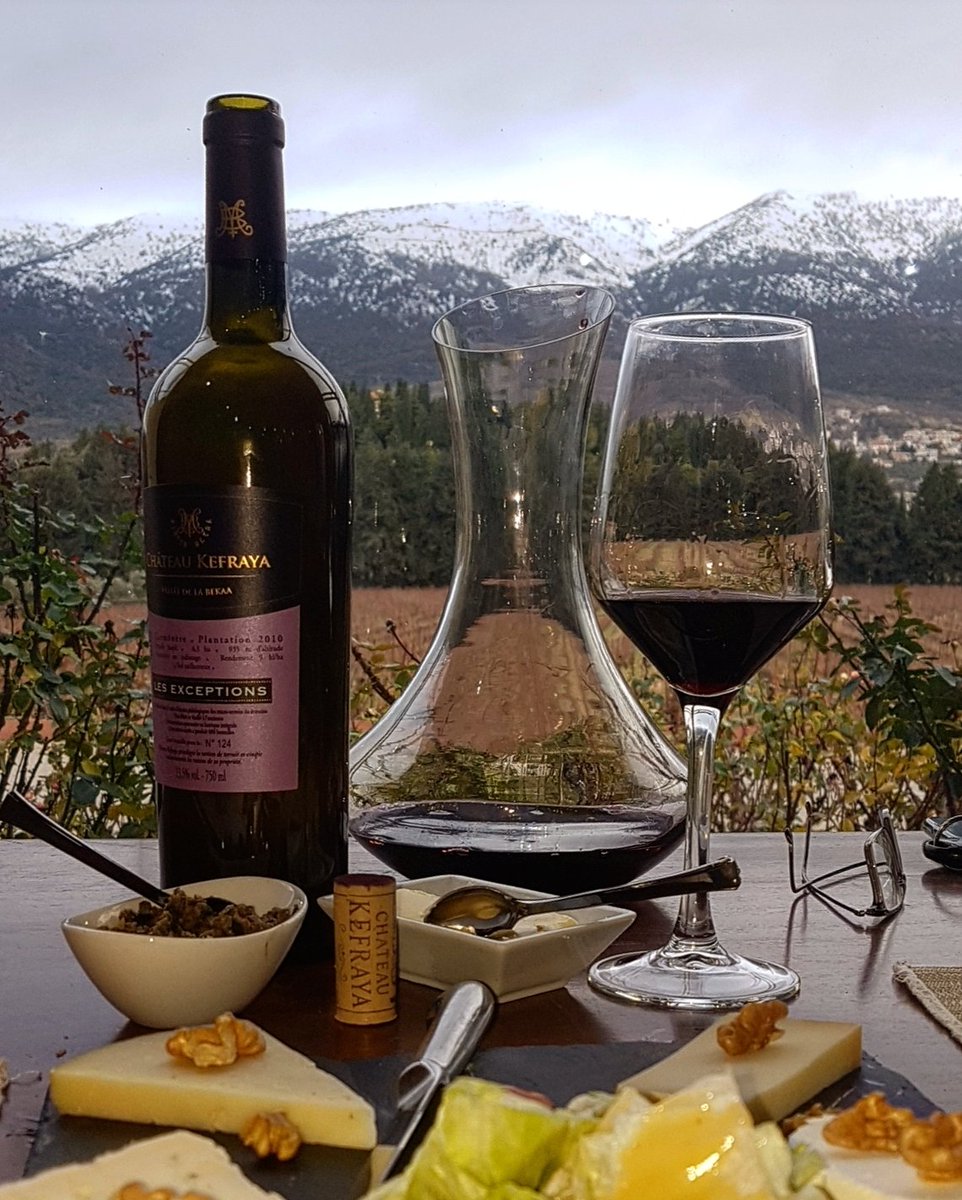 NikoleBK's tweet photo. Relax and enjoy the #magnificent #view #bekaa #livelovelebanon  #kefraya @ChateauKefraya #lesexceptions #carménère 2012 https://t.co/jVMcuVGVLc