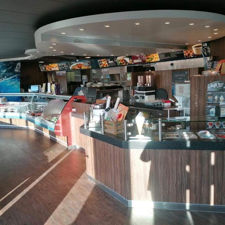 Restariarinses's tweet photo. Zoals jullie weten gaan wij verbouwen. Om alles zomaar weg te doen vinden wij zonde en verspilling.
Nu zijn wij op zoek naar een vereniging, stichting of starter die ons huidige interieur wil hebben. HEEL GRAAG DELEN!
#circulair#nogzomooi#weggooiengeenoptie https://t.co/v2MU2KNQM8