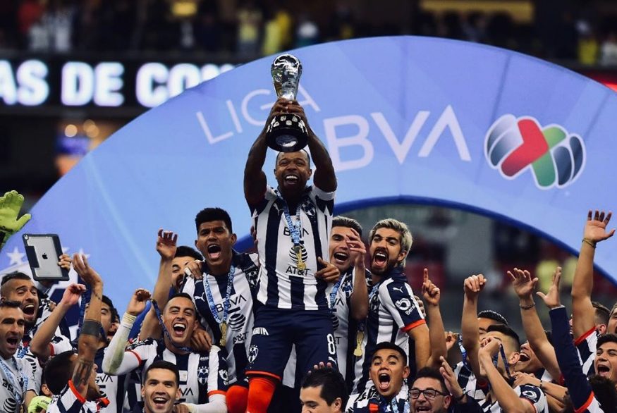 InvictosSomos's tweet photo. Rayados en 2019:

➔ Campeones de Concachampions (final regia).
➔ Campeonas de Liga MX Femenil (final regia).
➔ Podio en el Mundial de Clubes (partidazo ante Liverpool).
➔ Campeones de Liga MX (ante América en el Azteca). 

AÑO HISTÓRICO. #Rayados https://t.co/dIQqeeVb3Y