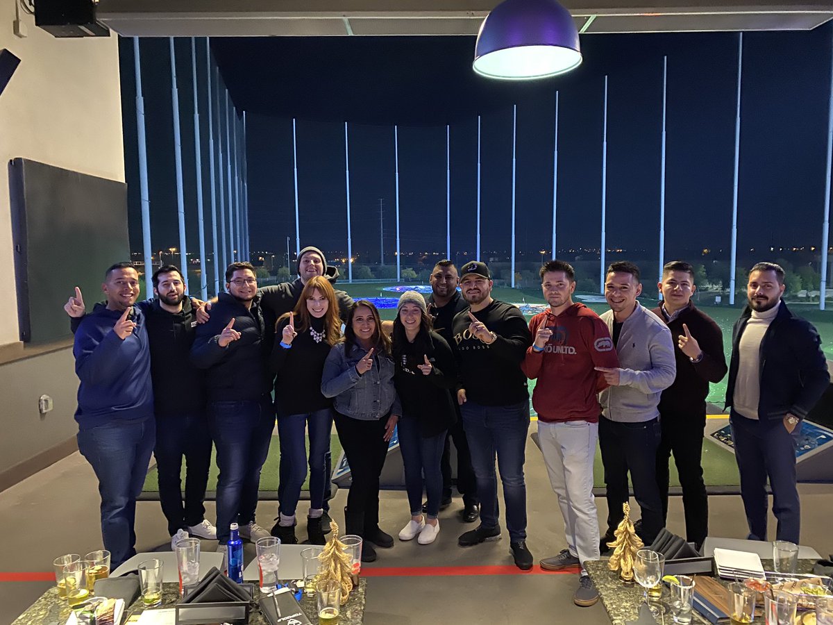 Amanda_K_Romero's tweet photo. Hats off to these AMAZING November #SparkFast winners 🔥🥳🙌 Loved celebrating your accomplishments with you and can’t wait to see what 2020 will bring!
#BringTheHeat #FireNation #SouthwestWins #ProudDOS https://t.co/W4WnpTJRK9