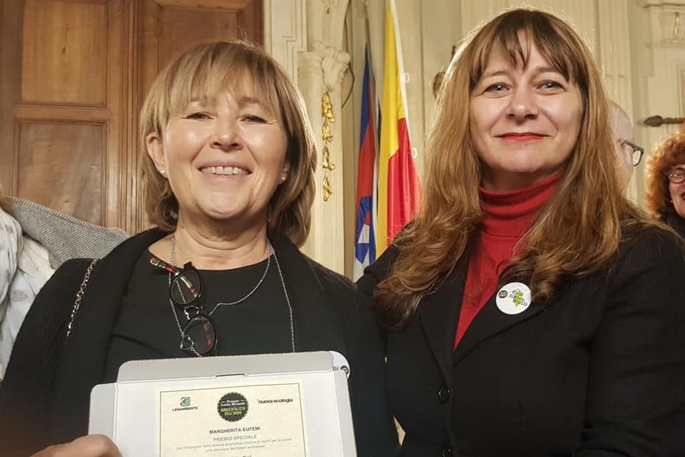 #cosebelle del 2019: A Margherita Eufemi la targa "Cittadini Reattivi al Premio Luisa Minazzi Ambientalista dell'anno bit.ly/2Q4xU6O di @cittadinireatti 
#liberaecivica