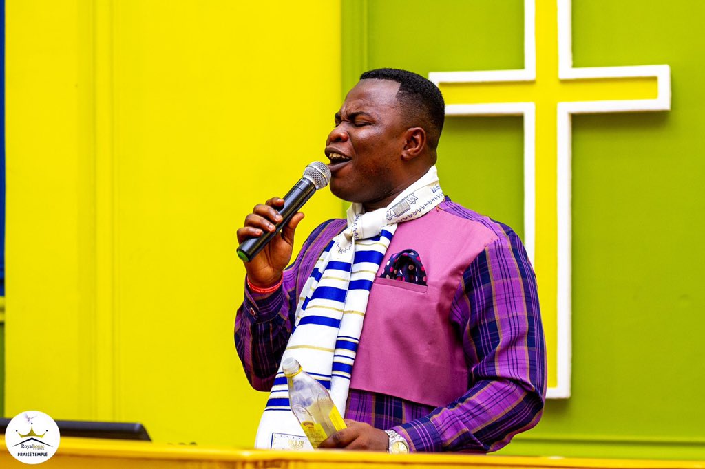 PsObed's tweet photo. Barely 24hrs to an Explosive Night of Power, Prophetic, Healing and Deliverance @ Prophetic Watchnight Service with Praise Temple.
๐ฅ๐ฅ๐ฅ๐ฅ๐ฅ๐ฅ๐ฅ๐๐ป๐๐ป๐๐ป๐๐ป๐๐๐๐๐๐
#CrossOverwithPraiseTemple #PWS19 #rciadentan #PraiseTemple https://t.co/wFFKSWBIUk