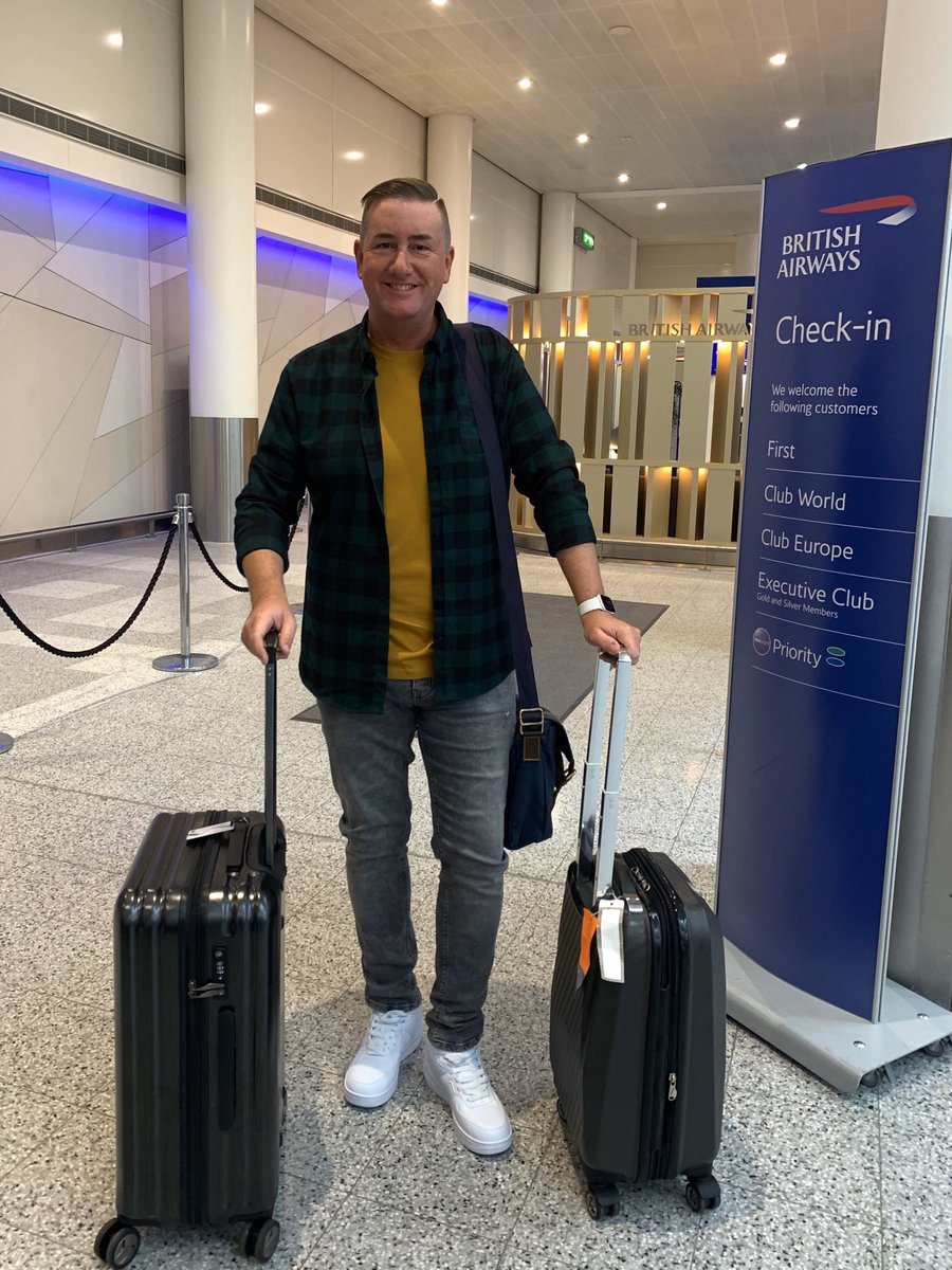 HM071977's tweet photo. Adios UK, See You In 2020. 👌👍🥂🍾 #spainbound #solotraveller https://t.co/VKFOpwpTgr