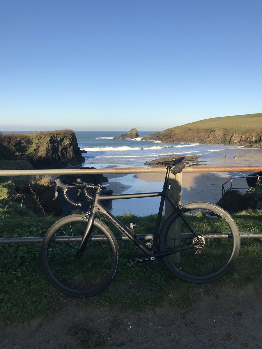 jontyw22's tweet photo. Morning spin in north Cornwall #everythingcovered #2020predictions https://t.co/30bC8W0J3B