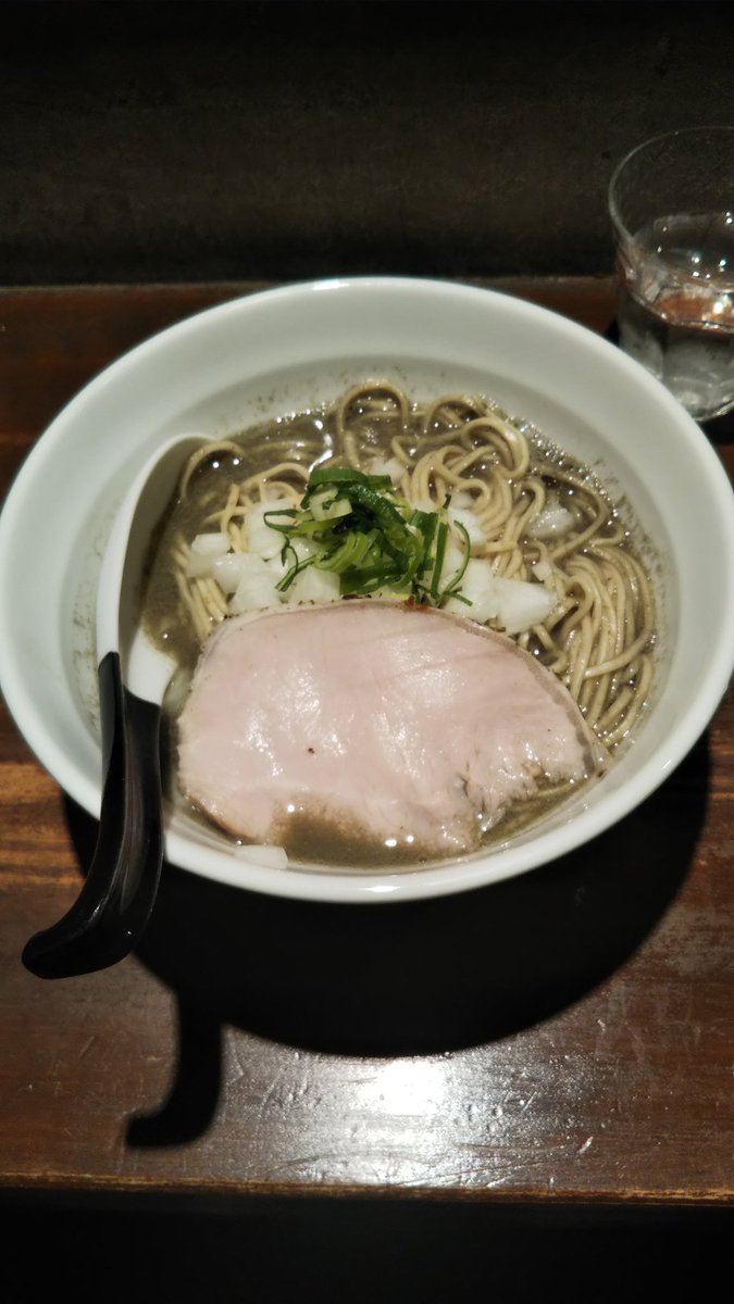 beruf02120's tweet photo. ひたちなか市 
中華蕎麦 志
煮干そば 
和え玉 ブラックヘッパー https://t.co/GuxA4znXco