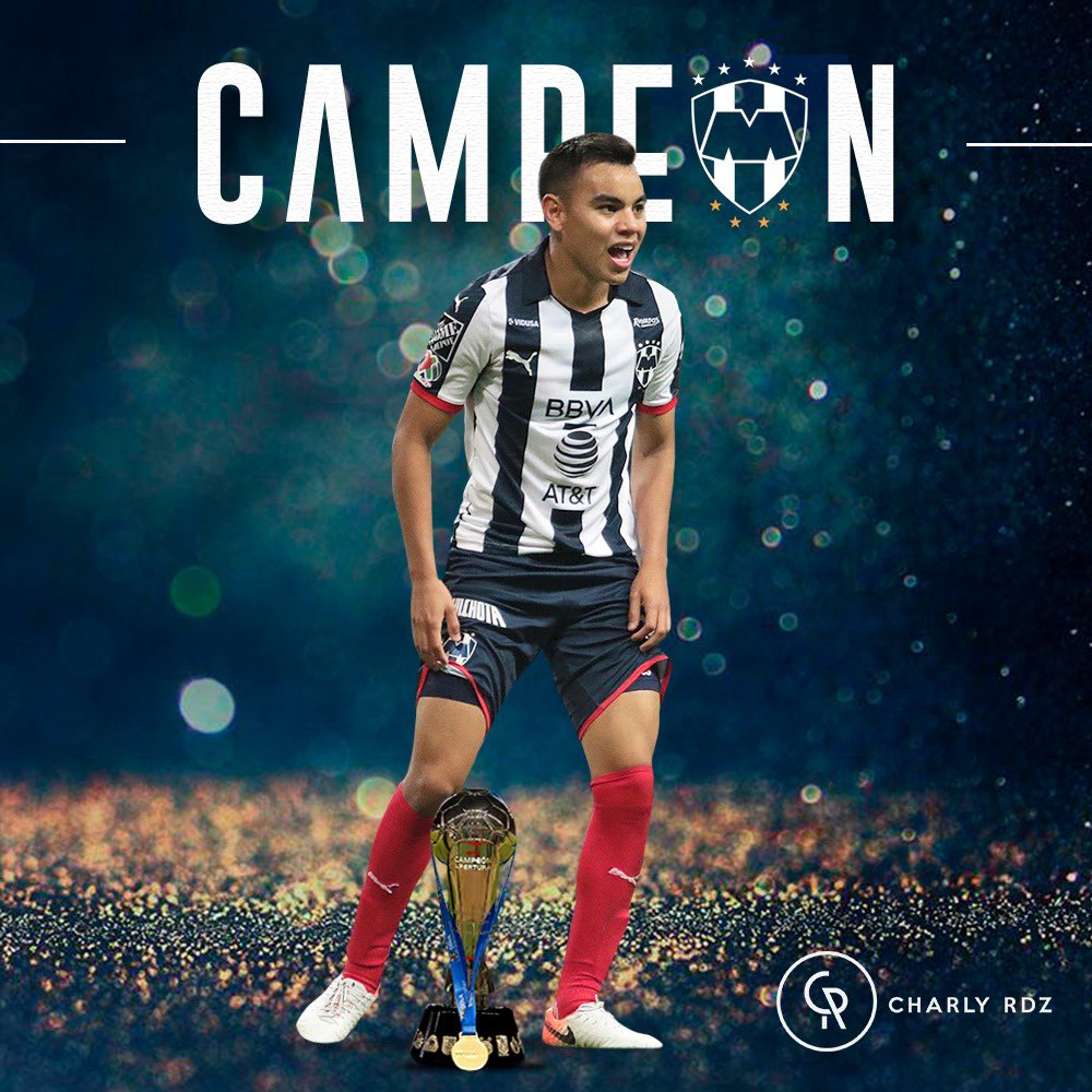 CharlyRdz's tweet photo. Gracias a Dios por tantas alegrías, esto es de ustedes familia, los amo 🏆❤️ CAMPEONEEEEES CARAJOOOO #quealegriaserdelmonterrey 💙 https://t.co/LOw3NuiB3A