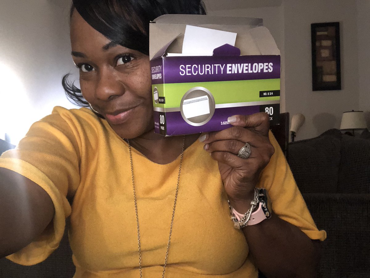 livingwellwNora's tweet photo. #envelopechallenge #save2020 #joinin https://t.co/vnUlAJVCyJ