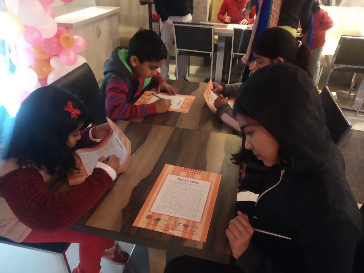 BikanervalaIN's tweet photo. The tiny wonders enjoy fun activities and delicious food at #BikanervalaWinterCarnival
#Bikanervala #WinterCarnival2019 #food #foodie #fun #FunPhotoCollage #funcompetitions #celebration #party #activities #fungames #delicious #tasty https://t.co/omH15391l3
