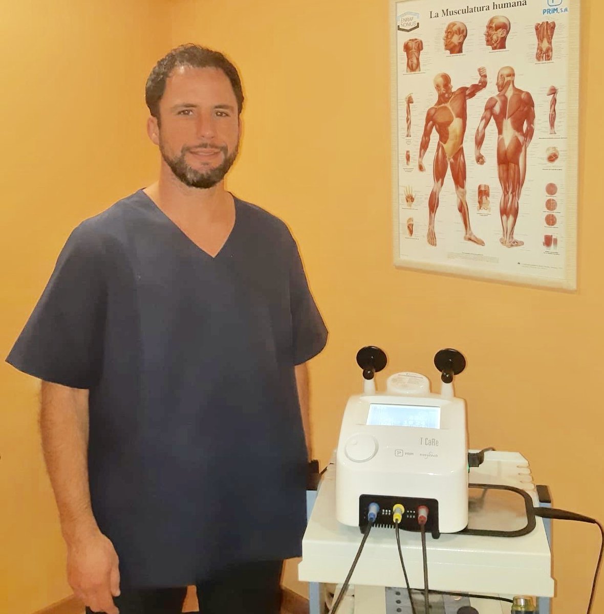 primfisio's tweet photo. Las Navidades también han traído regalo para los profesionales de Fisioterapia Oscar Pérez Illera de #Torrelavega. Sus pacientes ya pueden disfrutar de los tratamientos con la diatermia #TcareCompact de
@easytechitalia https://t.co/gNnuOOkkjh