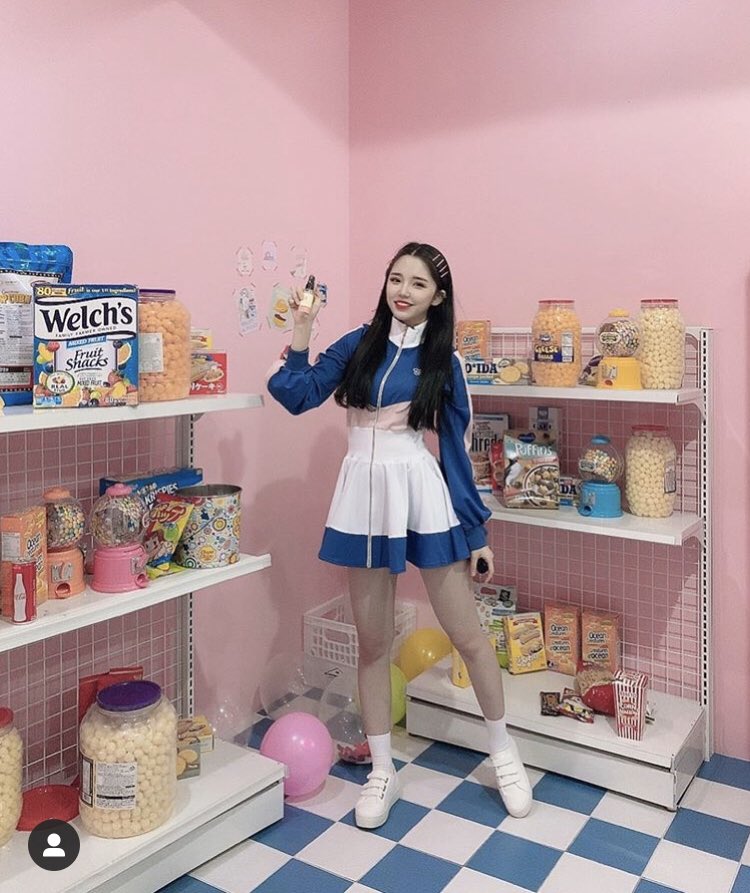 beotchu_idol's tweet photo. [TRANS] 0116_candy ig

"#3double0 #sponsored #costume #SoPretty #💕 #DalLong #cosmetics #body #hair #mist #handcream #shooting #photo #minji #❤️"

link: https://t.co/xNBVPRHxBS https://t.co/0x9BgYD0jp