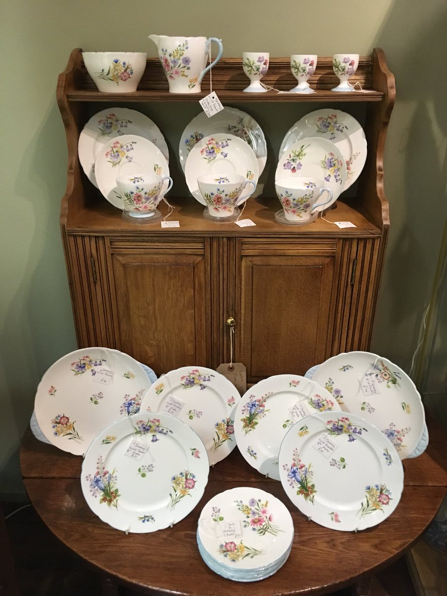 TRAACantiques's tweet photo. Rectory Antiques have a wonderful Shelly tea service in the wild flower design. Why not come and have a look today. #shelly #wildflower #pottery #teaservice #8inchplates #trios #milkjug #sugarbowl #eggcups #teaplates #decorative #home #interior #antiques #collectables #bakewell https://t.co/6skkrtZFEG
