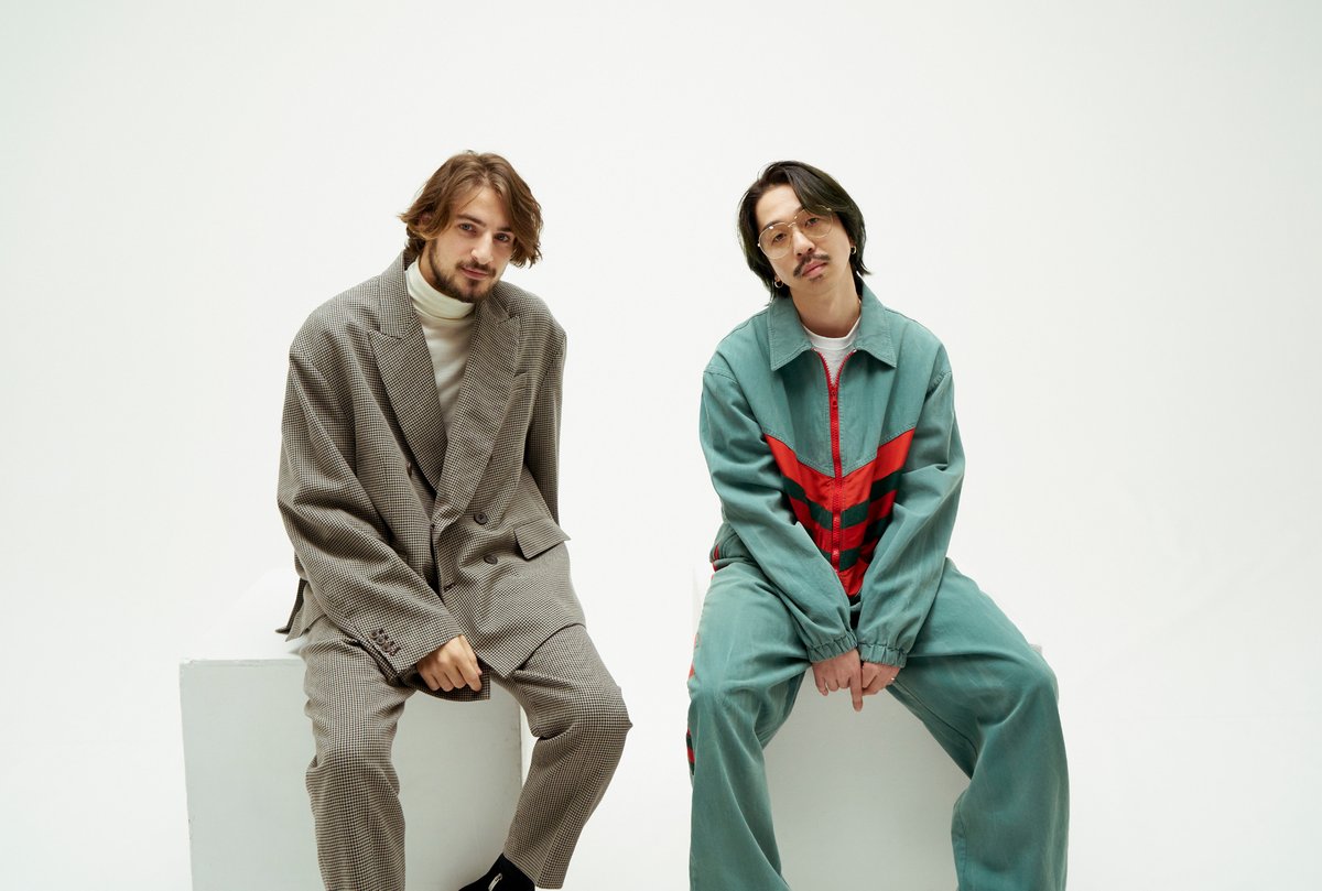 GQJAPAN's tweet photo. ＼異色のふたりが語る、東京とクリエーション／

Nulbarich＆ペッペの
サイン入りポラを3名様にプレゼント！

・フォロー＆RTで応募完了
・応募〆切は12/31（火）

インタビュー＆応募条件はこちら▼
https://t.co/QLAsusvsCZ

#CoLabsjp
#先駆けろ
#新しい遊び場
@Colabsjp https://t.co/7XCKxhFpAZ